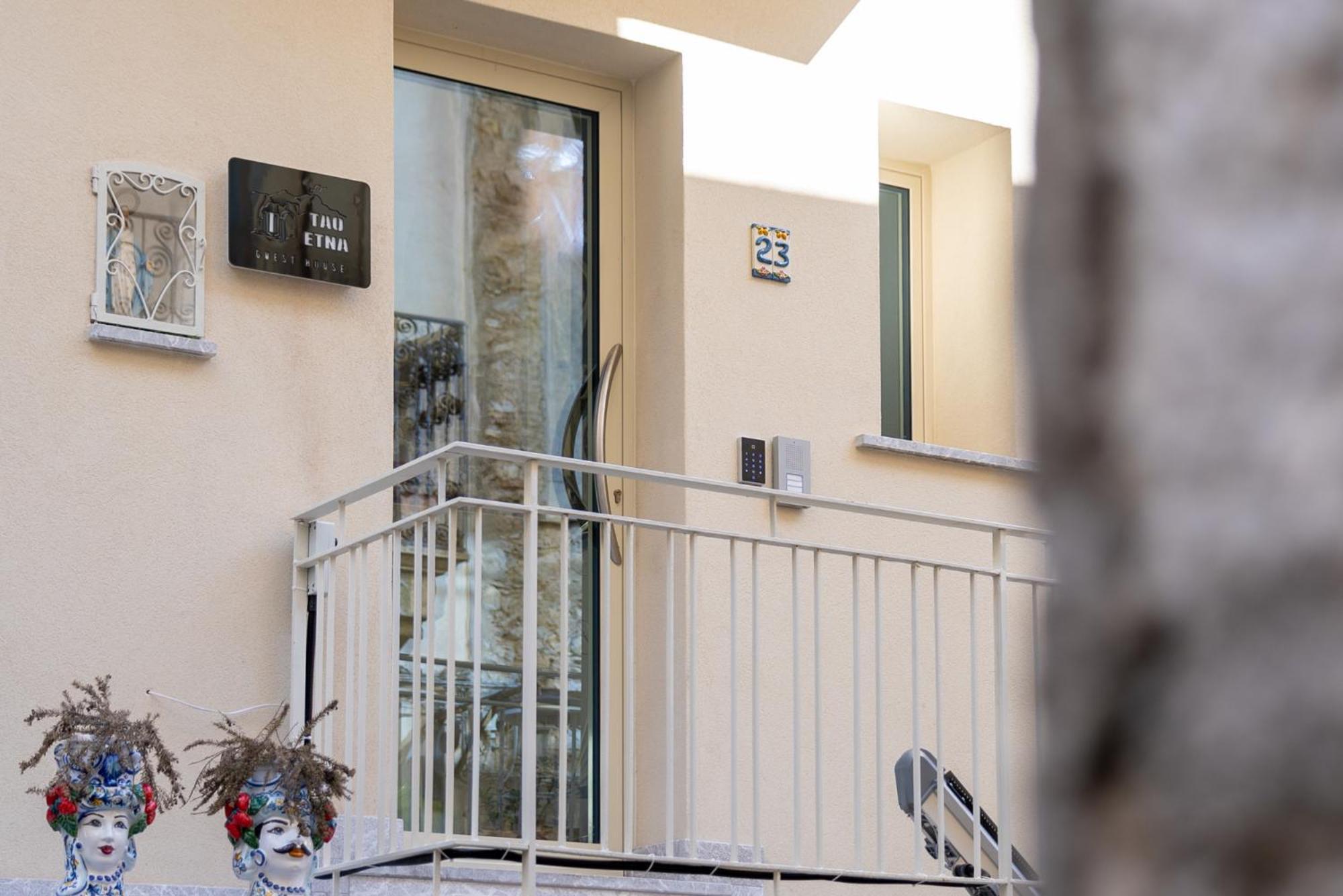 Taoetna Guest House, Taormina Exterior photo