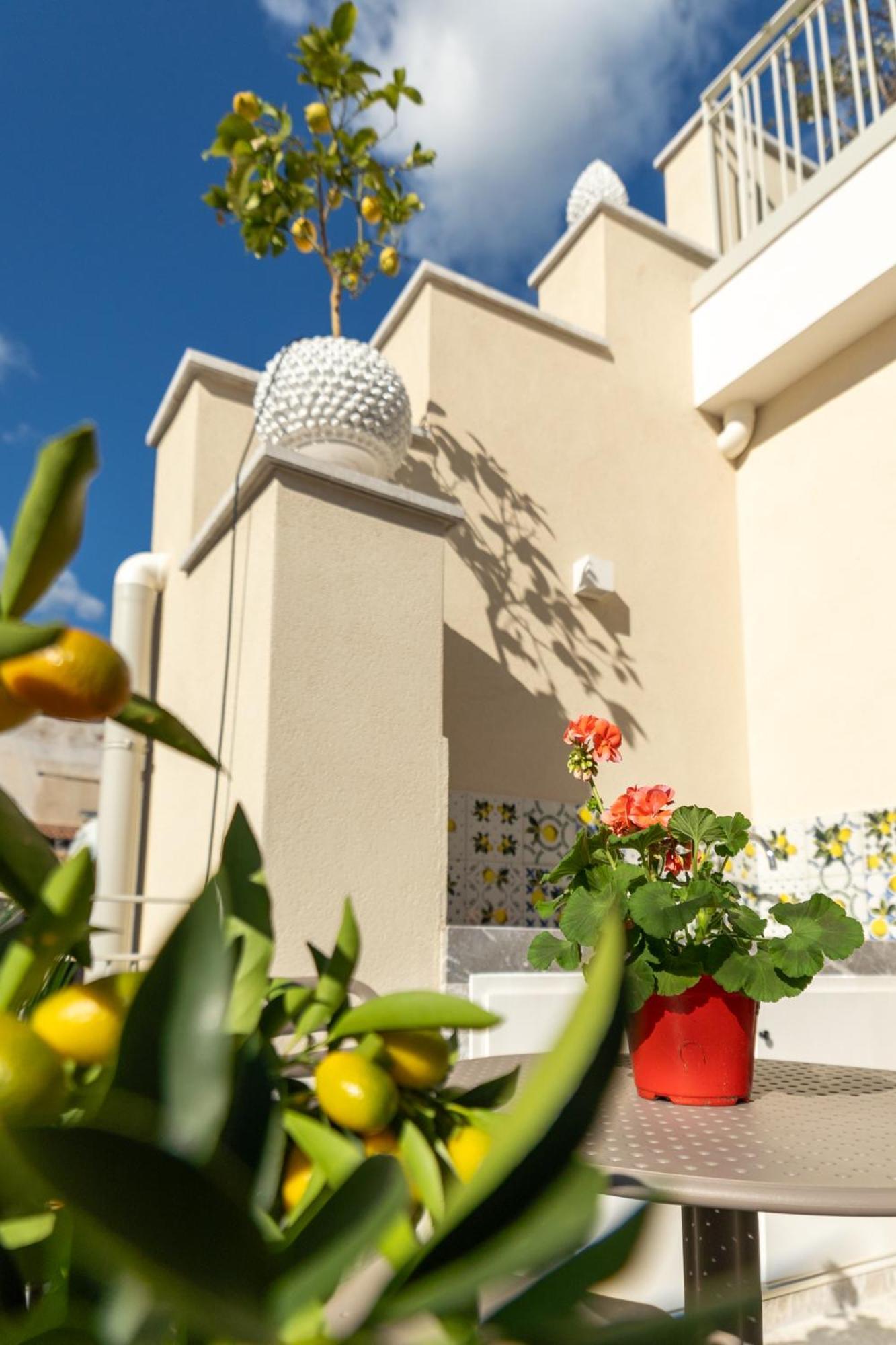 Taoetna Guest House, Taormina Exterior photo