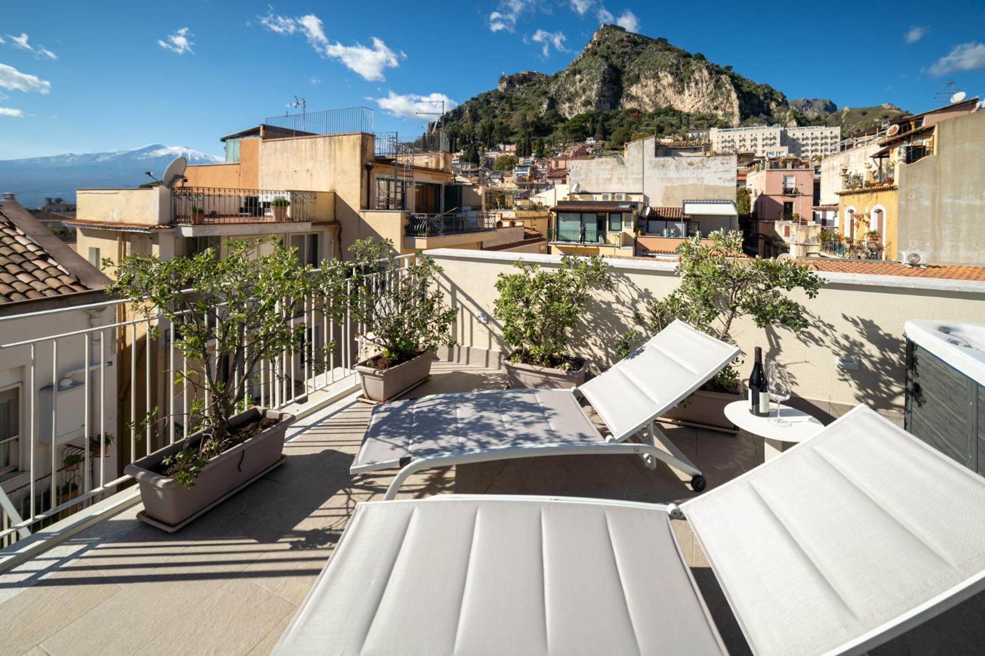 Taoetna Guest House, Taormina Exterior photo